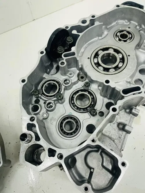 2006 Suzuki Drz400SM Left Right Engine Motor Crankcase Crank Cases Block OEM DRZ