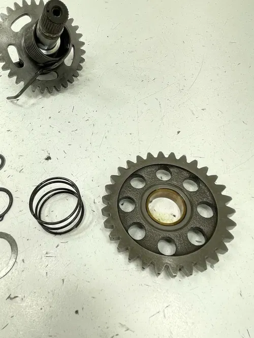 Husqvarna TE TC TXC 250 310 - OEM Kickstarter Kick Start Shaft Gear Ratchet