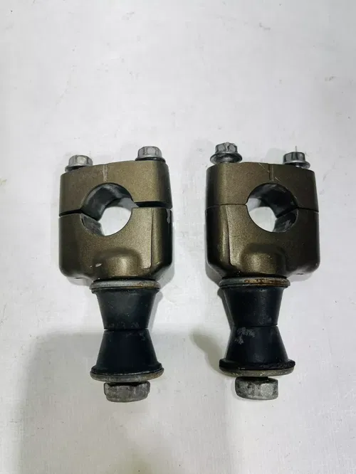 2006 Kawasaki Kx250f Kx450f OEM Handlebar Clamps ( Stock Bar Clamps ) 06