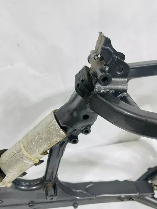 Suzuki DRZ400E - Stock Main Frame Dual Sport  Chassis NO T_ - 2001 DRZ 400E OEM