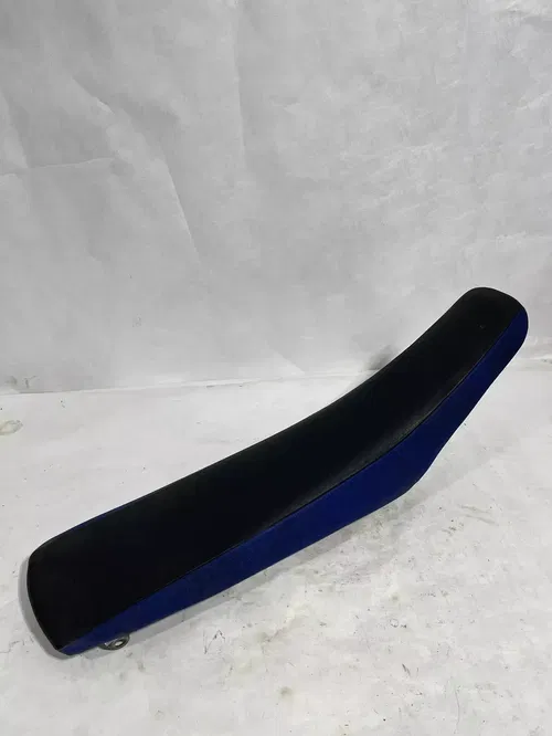 2005 Yz250f Yz 250f Seat With Oem Cover NO RIPS