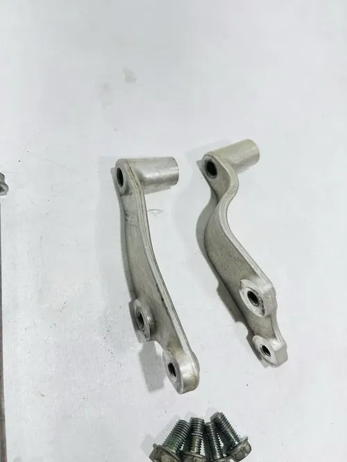 2008 HONDA CRF450R OEM ENGINE MOTOR MOUNT STAY BRACKETS 50407-MEN-850
