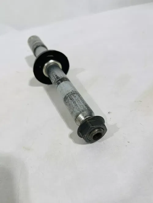 2006 Yamaha wr250f Wr 250f Front Wheel Axle Shaft & Nut 5BE-25181-00-00 OEM