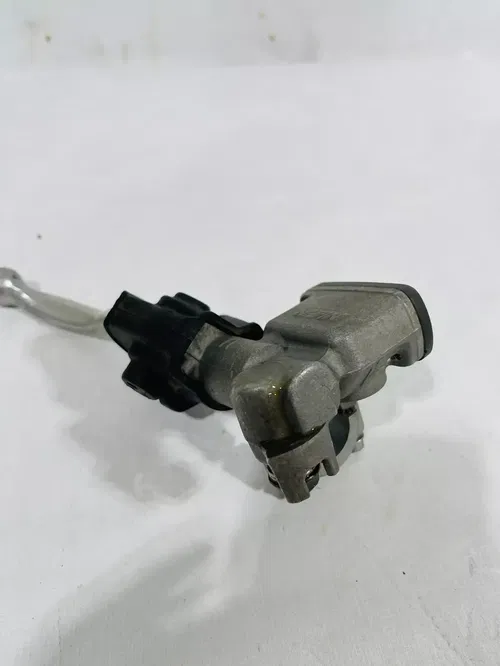 Suzuki DRZ400E - Stock Front Brake Master Cylinder w/ Lever - 2001 DRZ 400 OEM