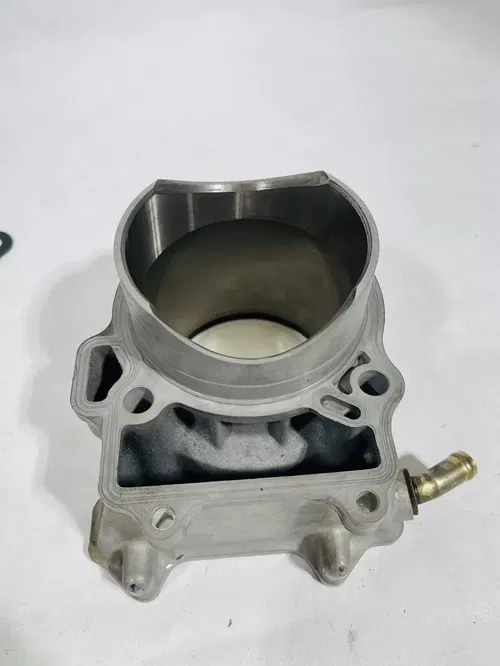 00-22 SUZUKI DRZ400 DRZ400E DRZ400S DRZ400SM OEM ENGINE MOTOR CYLINDER JUG 2006