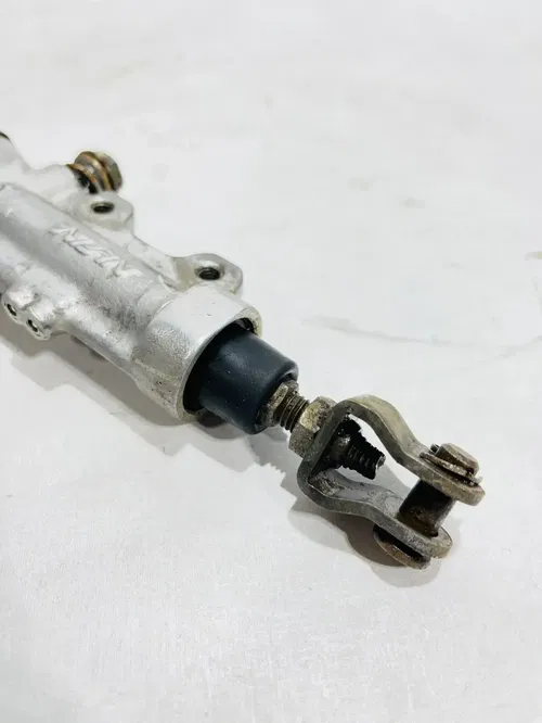 2013 KAWASAKI KX450F Kx450 REAR BACK BRAKE MASTER CYLINDER NISSIN 43015-0168 OEM