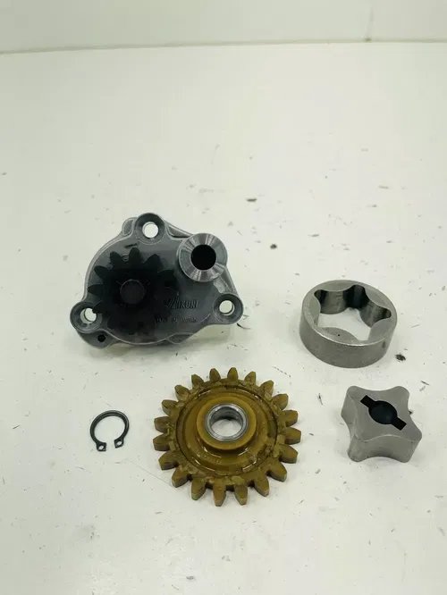 00-24 SUZUKI DRZ400S DRZ400SM OEM Engine Oil Pump Screen Filter Assembly 2006