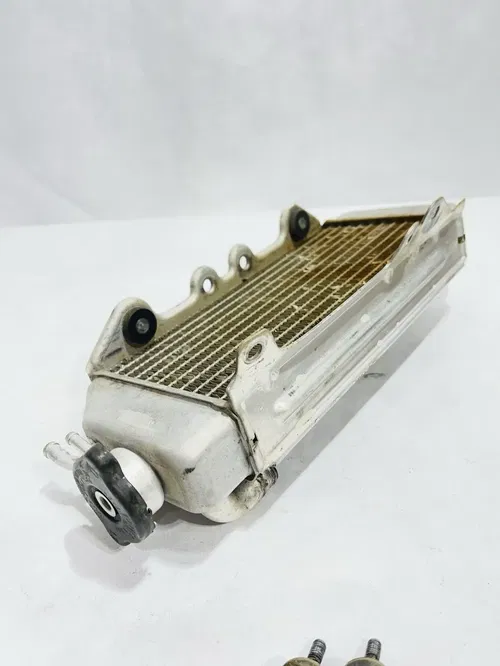 2012 KAWASAKI KX250F Kx250f RIGHT SIDE RADIATOR - OEM 39061-0168 FILL SIDE