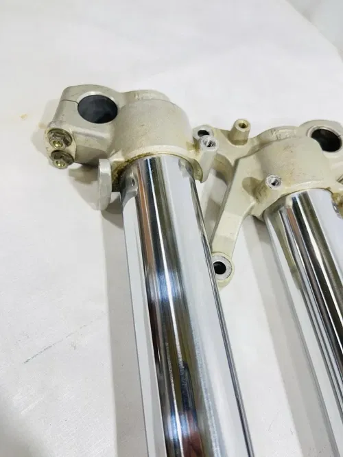 2011 RMZ250 Front Forks OEM Showa SFF Suspension Fork Suzuki RMZ 250 2010-2015