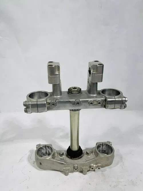 2001 SUZUKI DRZ400E Drz 400 OEM W/Bar Raisers Triple Tree Stem Clamp 51410-29F00