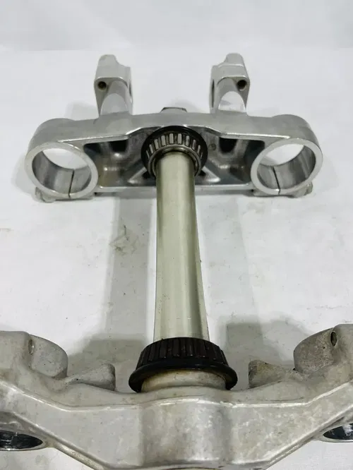 2001 SUZUKI DRZ400E Drz 400 OEM W/Bar Raisers Triple Tree Stem Clamp 51410-29F00