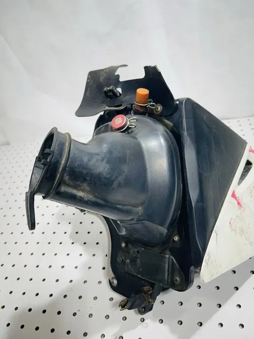 2005 Honda CRF450X CRF 450X-OEM Intake Airbox Air Box Filter Housing Cover *READ