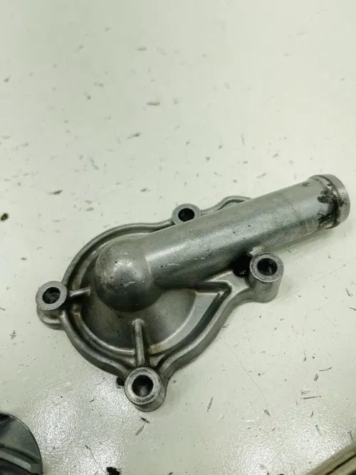 2008 HONDA CRF450R OEM ENGINE WATER PUMP W / HOUSING 19221-MEN-850 19241-MEB-670