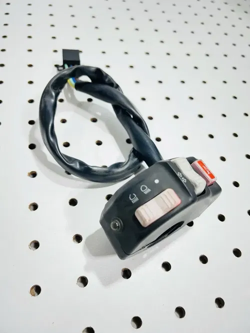 2005 Honda Crf450x Crf 450x - OEM Light/Blinker/Horn Controller Handlebar Switch