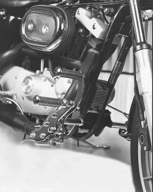 Daniel Boone Forward Control Kit Chrome fits Harley Davidson 22-0391