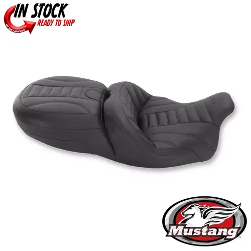 Mustang One-Piece Vintage Touring Seat w/oBackrest Harley Freewheeler FLRT