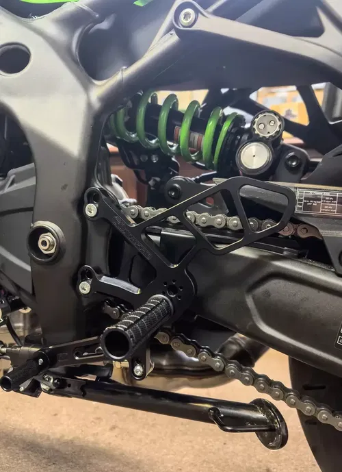 WOODCRAFT RACING ADJUSTABLE REARSET KAWASAKI 2023 ZX-4RR 05-0137B