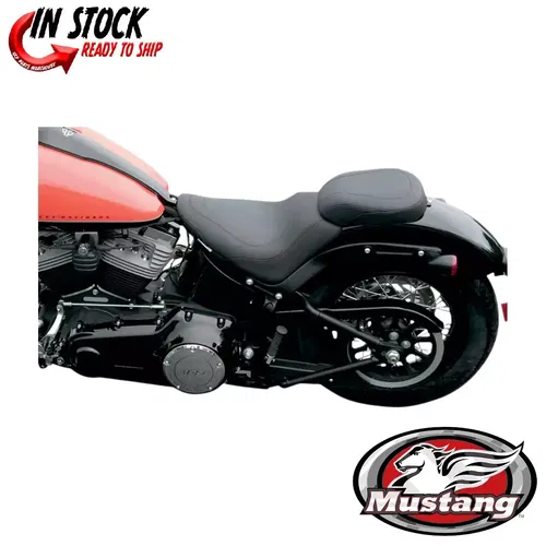 Mustang Wide Tripper Solo Rear Seat Black Vintage 0802-0768