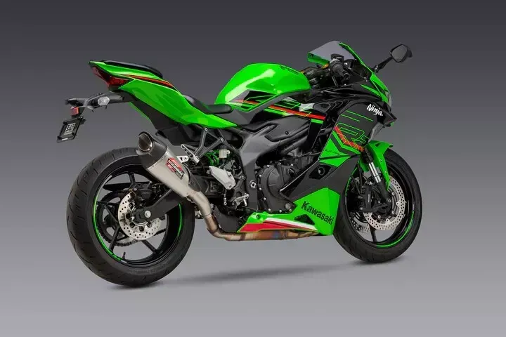 YOSHIMURA STREET AT2 SLIPON EXHAUST SYSTEM SS/SS 2023