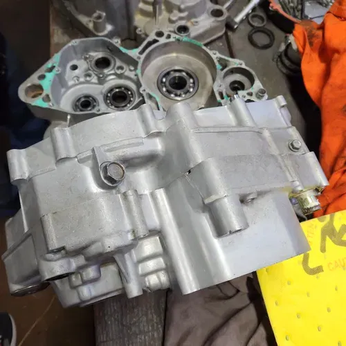 1999-2000 rm250 crankcases 