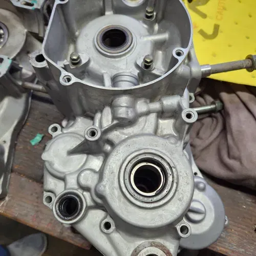 1999-2000 rm250 crankcases 