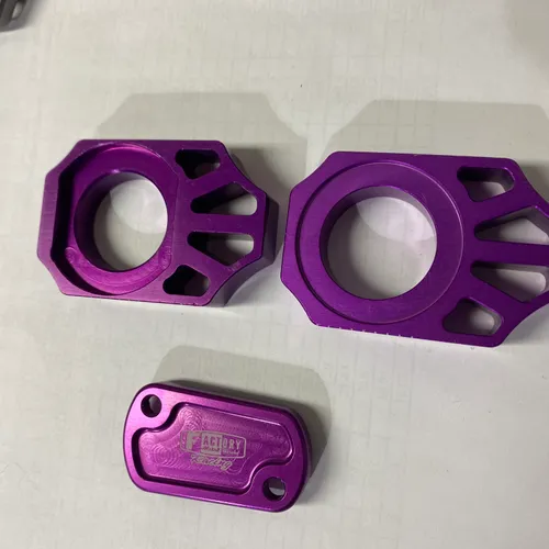 KX Purple Axle Blocks & Brake MC Cap