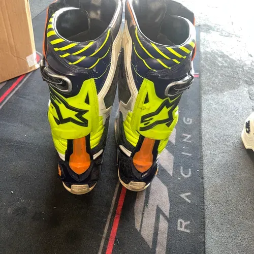 2022 Alpinestars Tech 10 LE Nations 