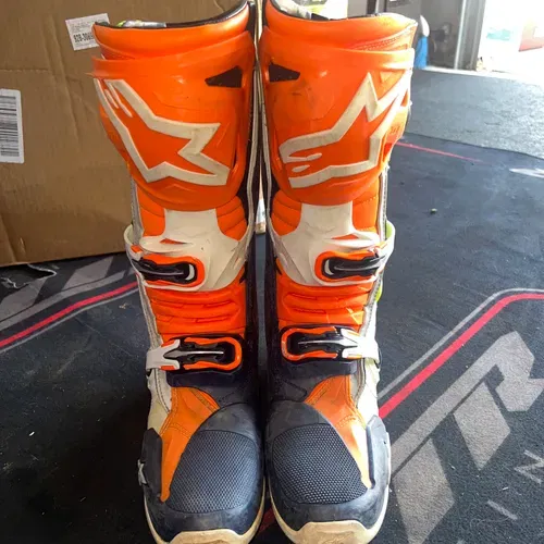 2022 Alpinestars Tech 10 LE Nations 