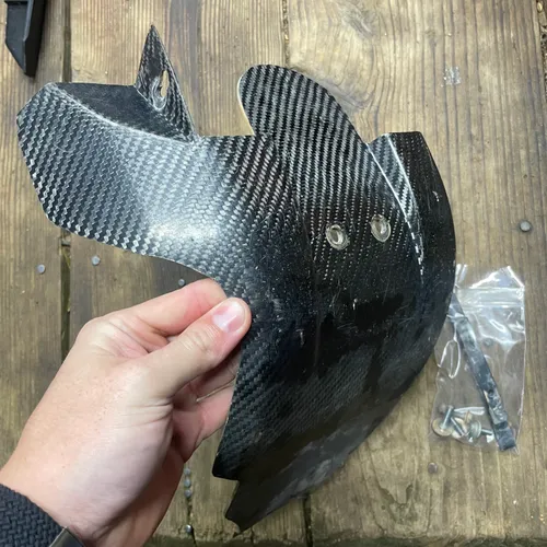 P3 Carbon Skid Plate