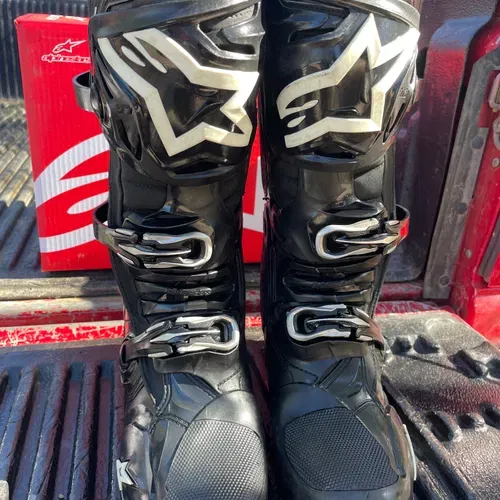 Alpinestars Tech 10 Boots - Size 9