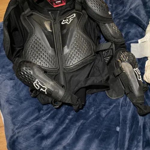 Fox Titan Chest Protector- Size L