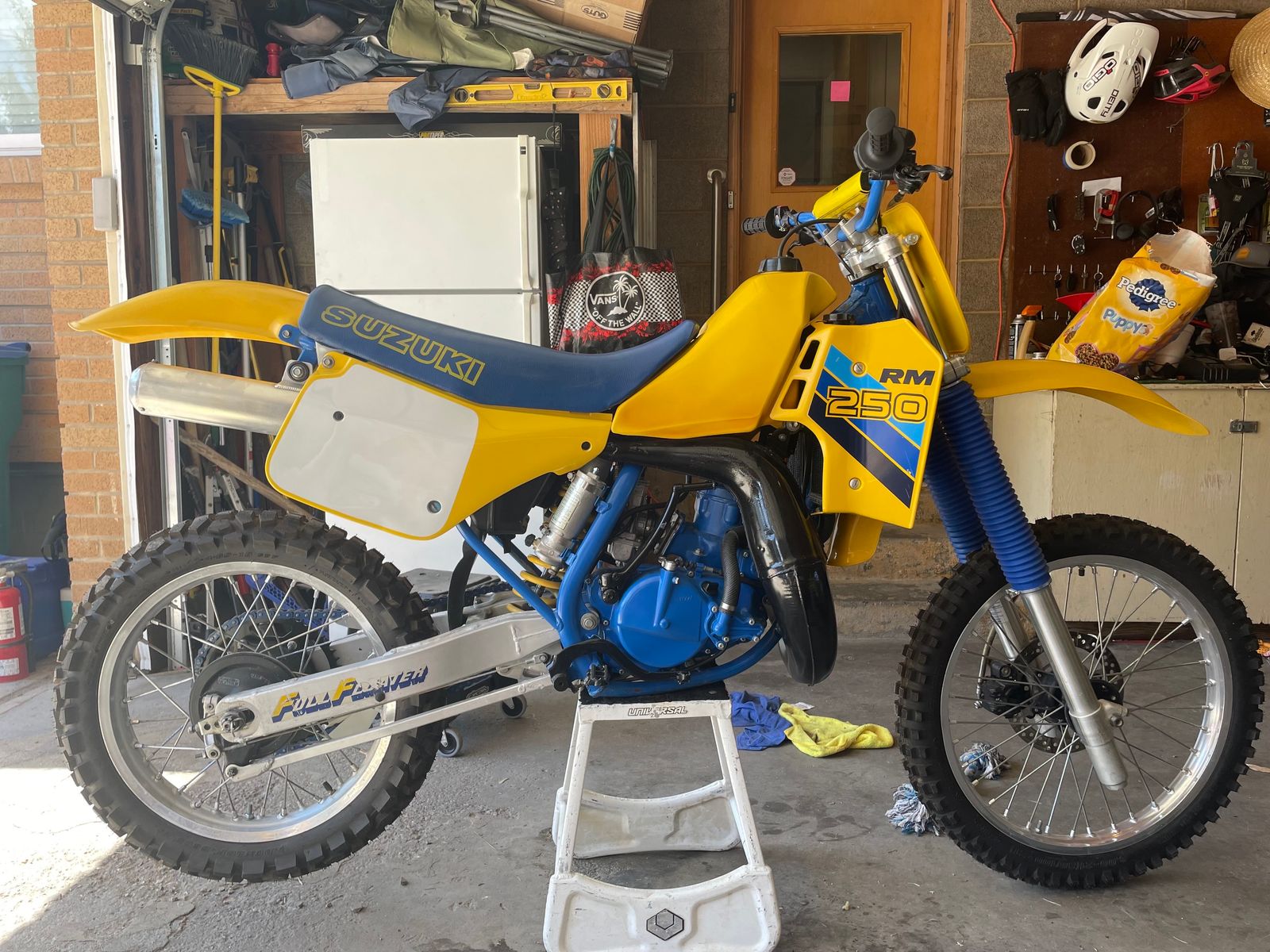 Suzuki rm250 2 stroke for sale cheap