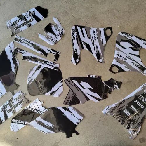 2001 YZ250F Graphics