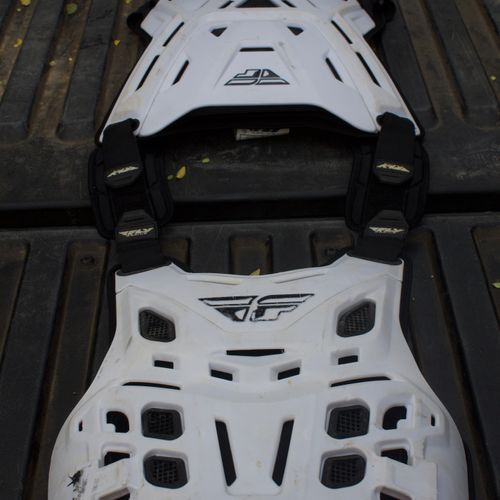 Fly Chest Protector 