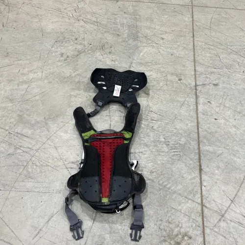 Leatt 4.5 Hydra Chest Protector and Hydration Pack