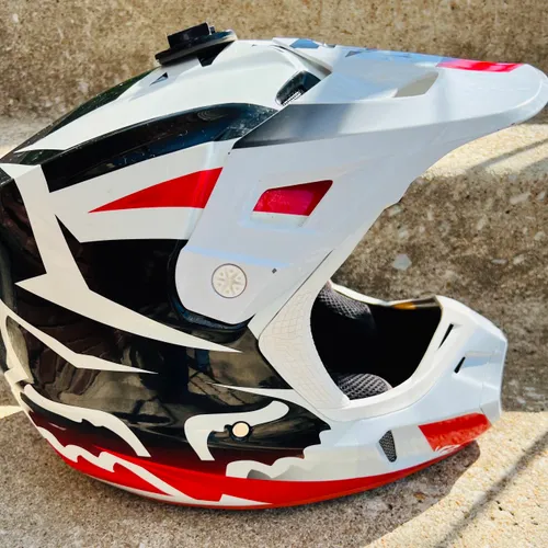 Fox V2 Helmet - Size M