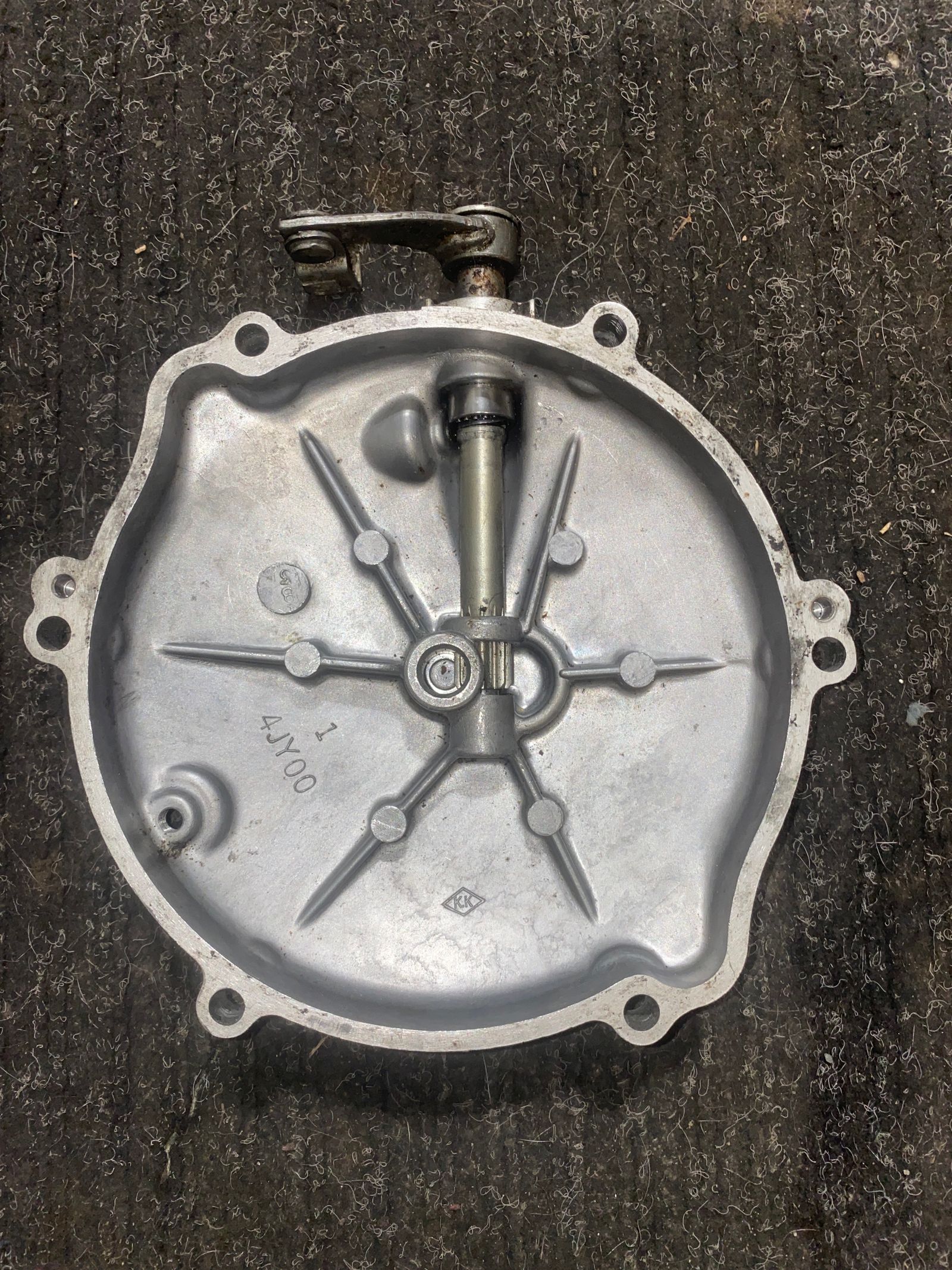 2001 yz125 clutch cover outlet