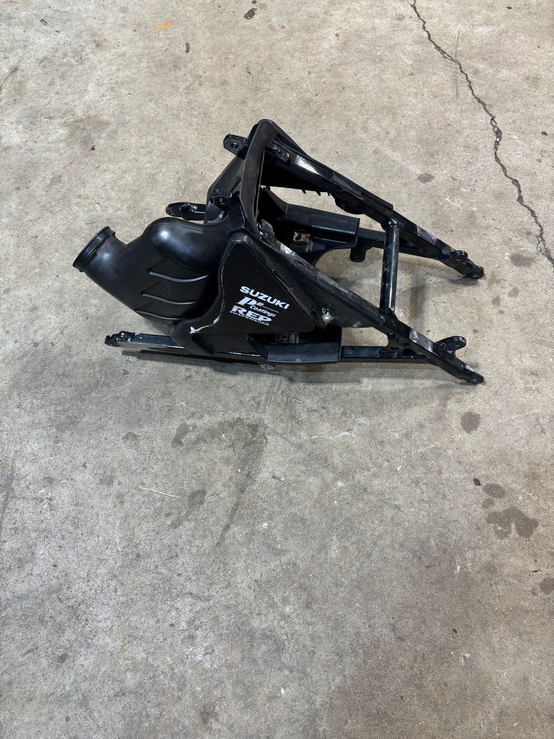 04 Rm125 Sub Frame/air Box 