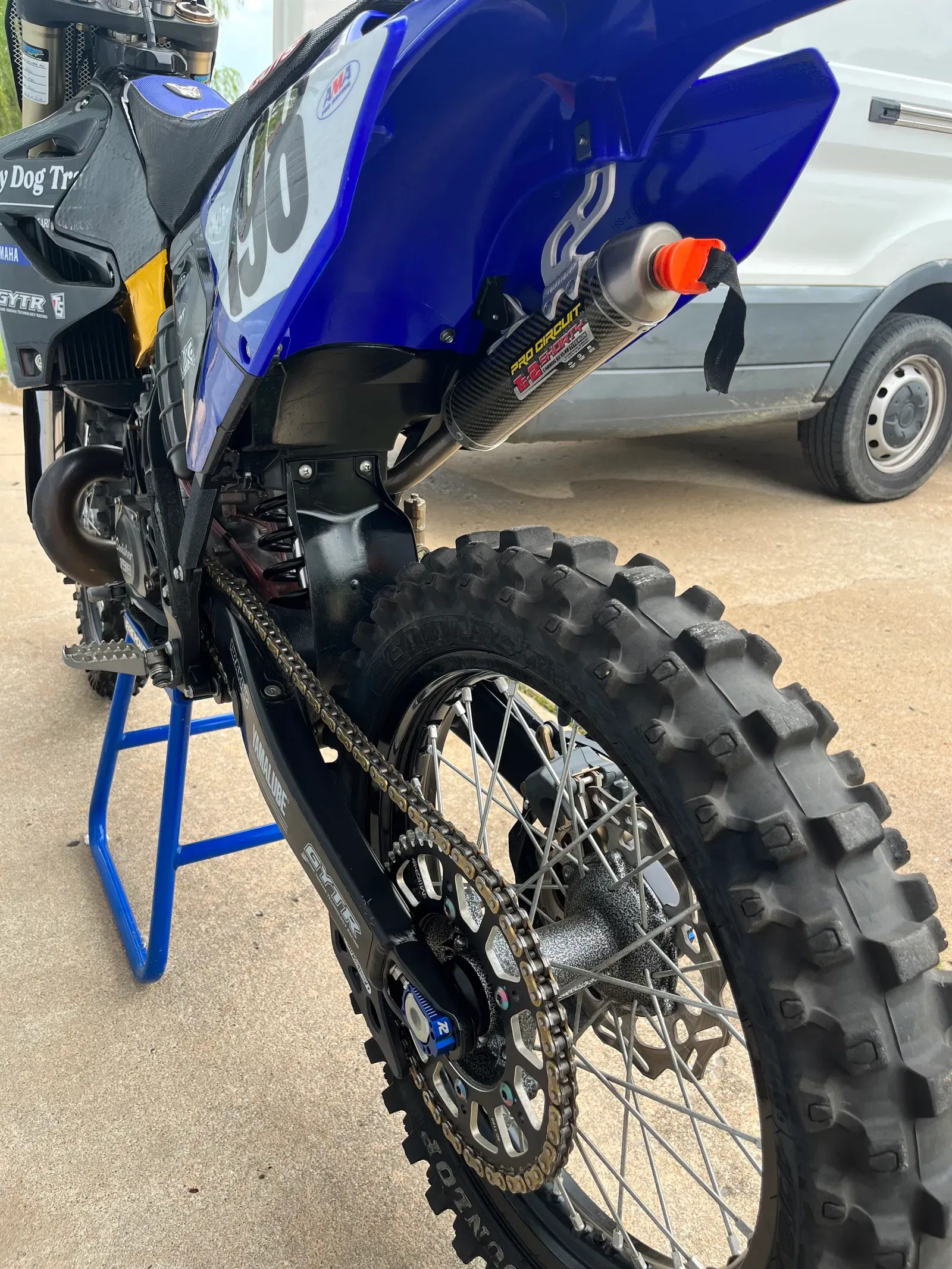 YZ250