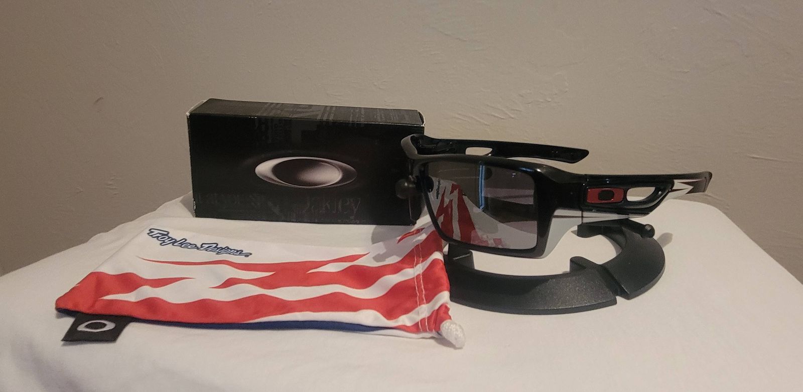 Oakley Eyepatch 2 Troy Lee Designs Limited Edition Sunglasses Oakley Eyepatch 2 Troy Lee Designs Limited Edition Sunglasses