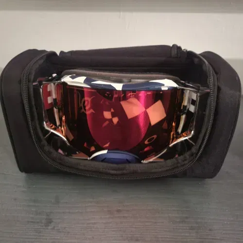 Oakley Airbrake Troy Lee Designs Patriotic Edition MX Goggle