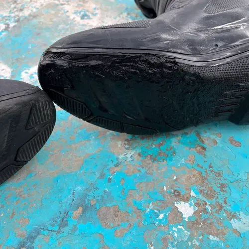 めーページ③ Alpinestars TECH 3 size 11