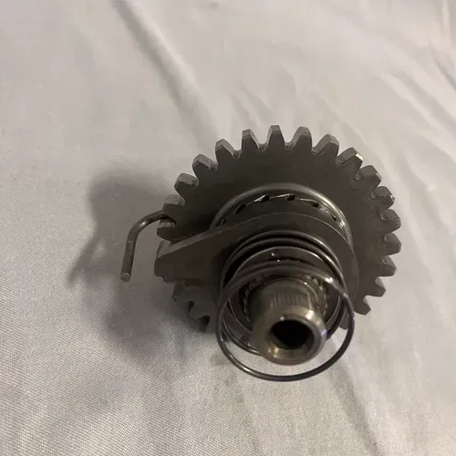 2007 HONDA CRF150R CRF150RB OEM KICKSTART GEAR SHAFT IDLER KICK START