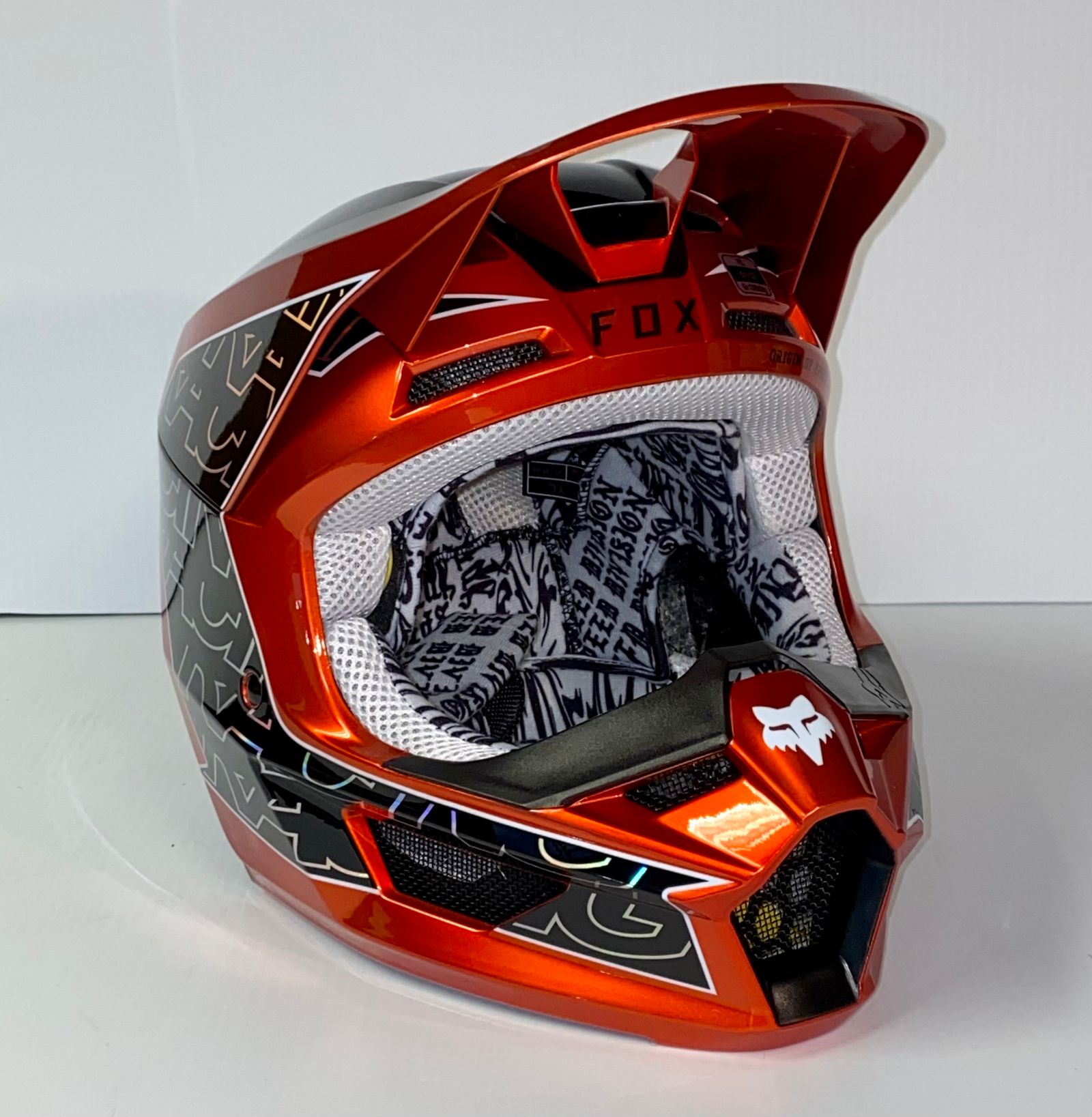 Fox v1 red online