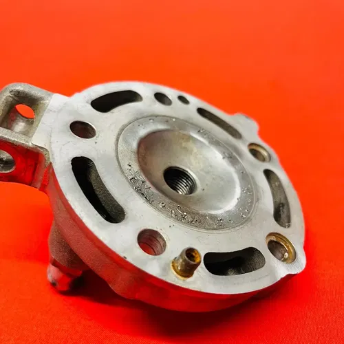 CR125 Cylinder Head Cap Top End Dome Genuine OEM HONDA CR 125 R ( 2000 - 2001 )