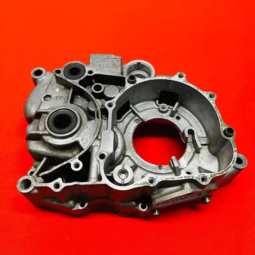 CRF150F ENGINE CASES LEFT RIGHT CRANKCASE GENUINE OEM HONDA CRF 150 F (2003-2005
