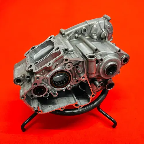 CRF150R ENGINE CASES CRANK CASE MOTOR GENUINE OEM HONDA CRF 150 R RB (2007-2024)