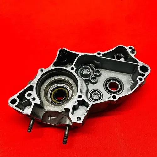 KX65 ENGINE CASES CRANKCASE BOTTOM END GENUINE OEM KAWASAKI KX RM 65 (2000-2005)