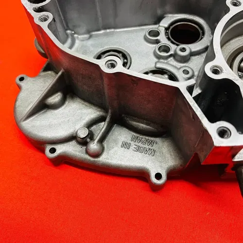 KX65 ENGINE CASES CRANKCASE BOTTOM END GENUINE OEM KAWASAKI KX RM 65 (2000-2005)