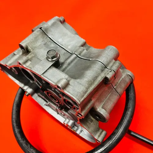 KX65 ENGINE CASES CRANKCASE BOTTOM END GENUINE OEM KAWASAKI KX RM 65 (2000-2005)